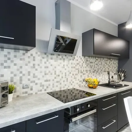 New Old Town - 54m2 - 6 Beds - New Bulding - Lift Appartement Wrocław