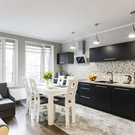 New Old Town - 54m2 - 6 Beds - New Bulding - Lift Appartement *