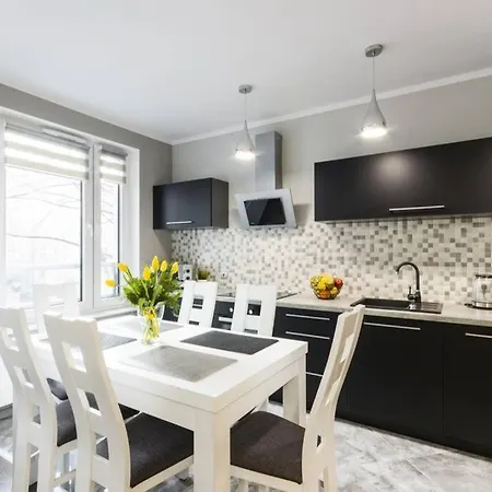 New Old Town - 54m2 - 6 Beds - New Bulding - Lift