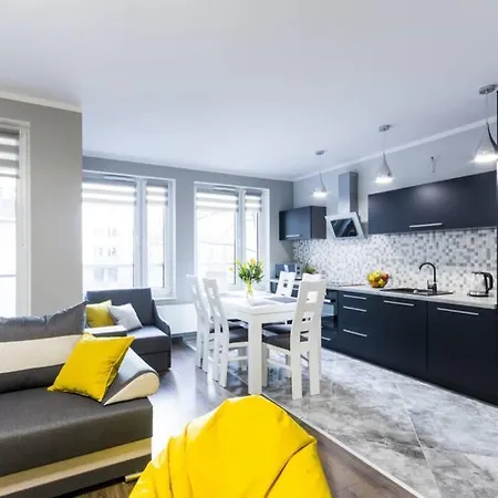New Old Town - 54m2 - 6 Beds - New Bulding - Lift Wrocław